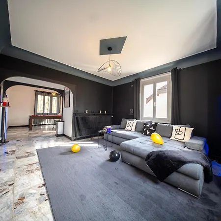 Apartament Le Salon Prive - Cinema, Billard, Parking & Billiard