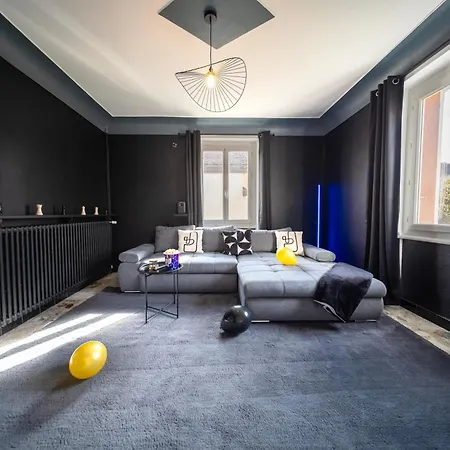 Apartament Le Salon Prive - Cinema, Billard, Parking & Billiard Belley